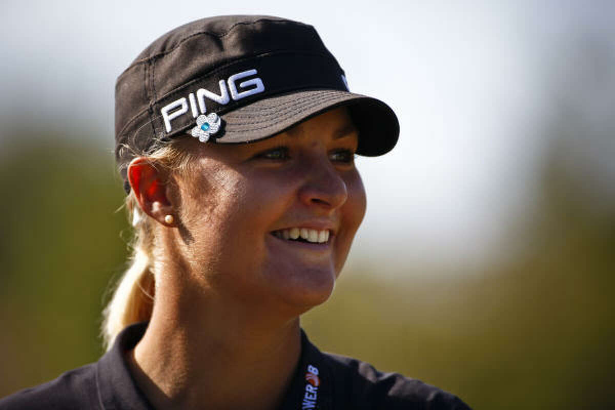 Anna Nordqvist prepares herself on the first hole before teeing off for the last round of the LPGA Tour Championship.