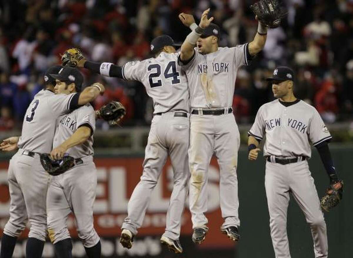 A-Rod, Yankees take 3-1 World Series lead over Phillies, 7-4