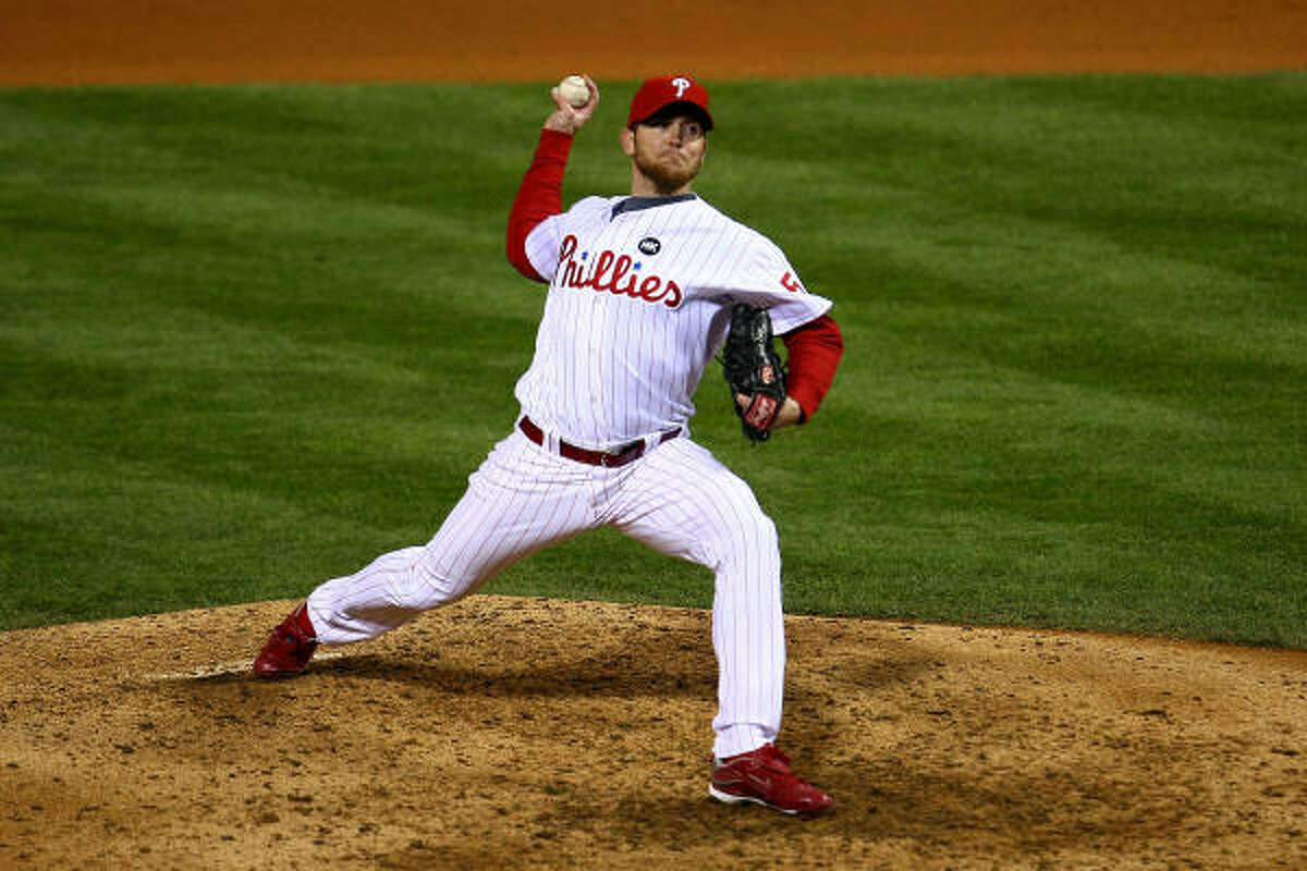 Phillies closer Brad Lidge surrended three runs in the top of the ninth inning.