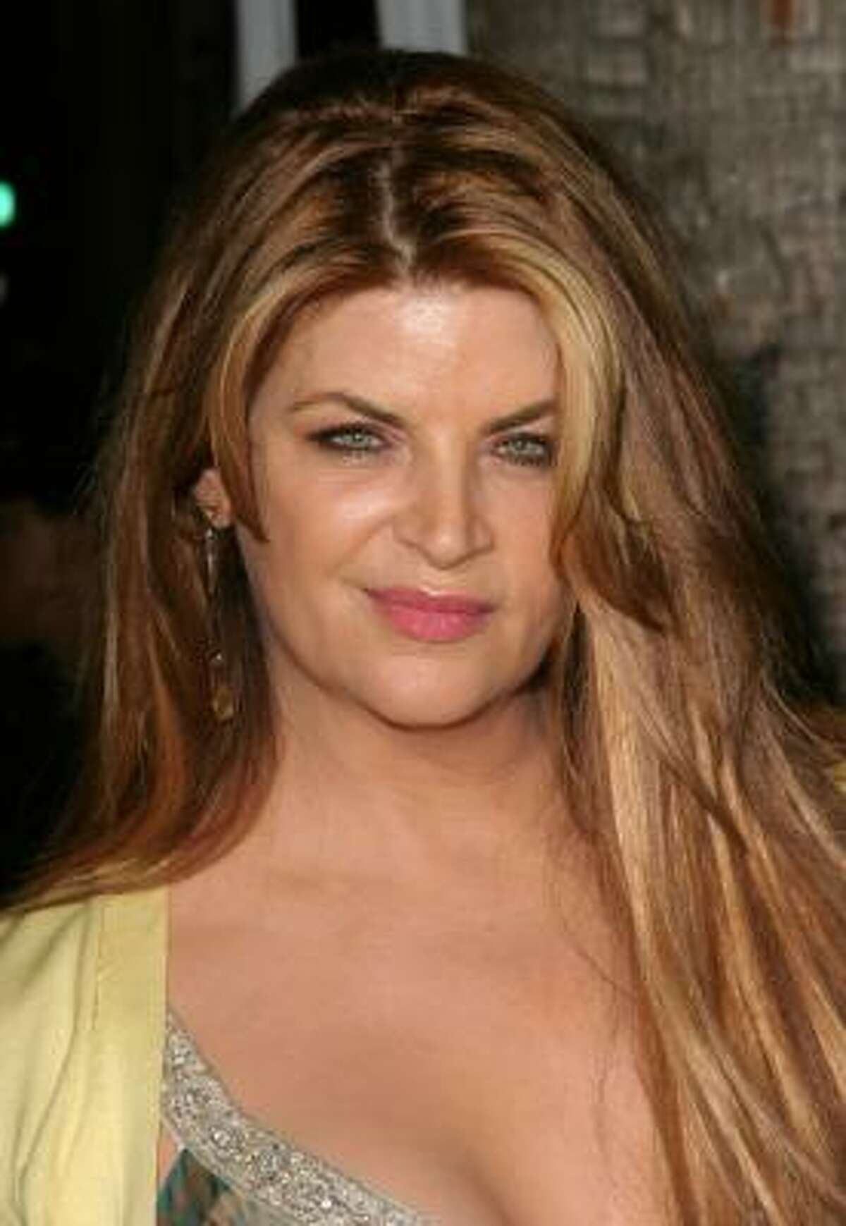 kirstiealley: "I am boring myself to death. It must be hell for all of you. I'm going to go slug myself in the liver until I'm more interesting..later.."