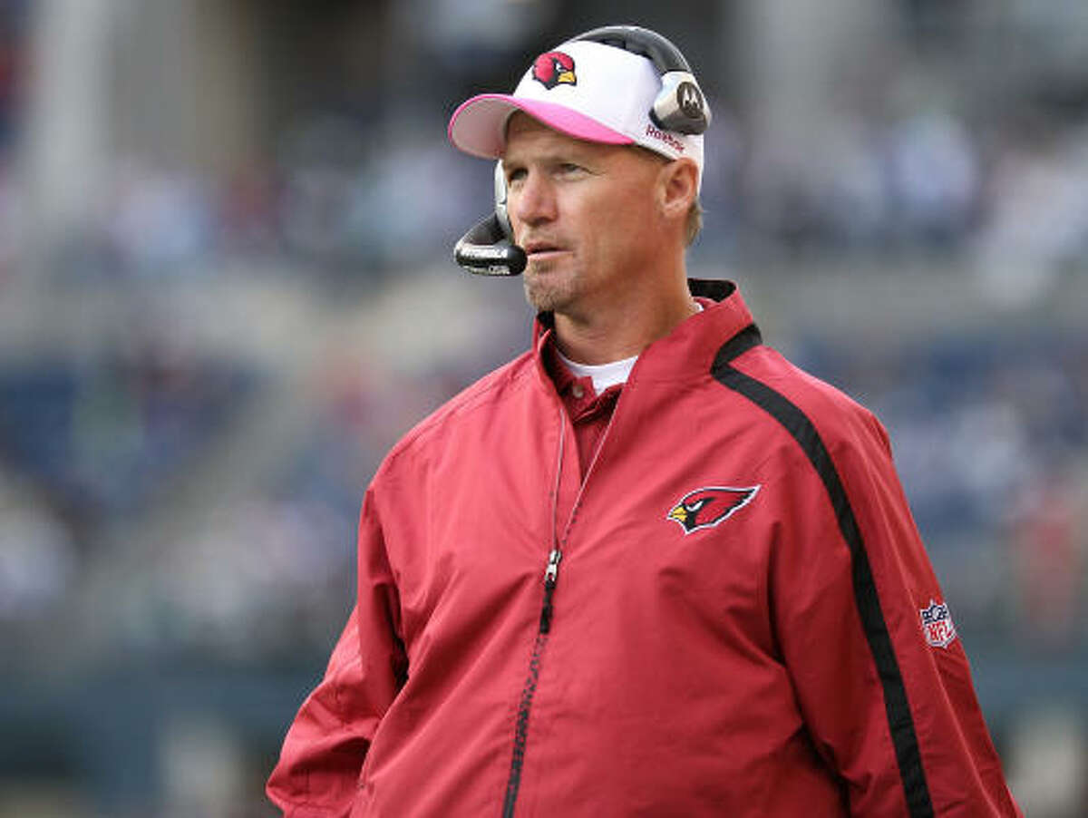 SEATTLE - OCTOBER 18: Head coach Ken Whisenhunt of the Arizona Cardinals looks on during the game against the Seattle Seahawks on October 18, 2009 at Qwest Field in Seattle, Washington. The Cardinals defeated the Seahawks 27-3.