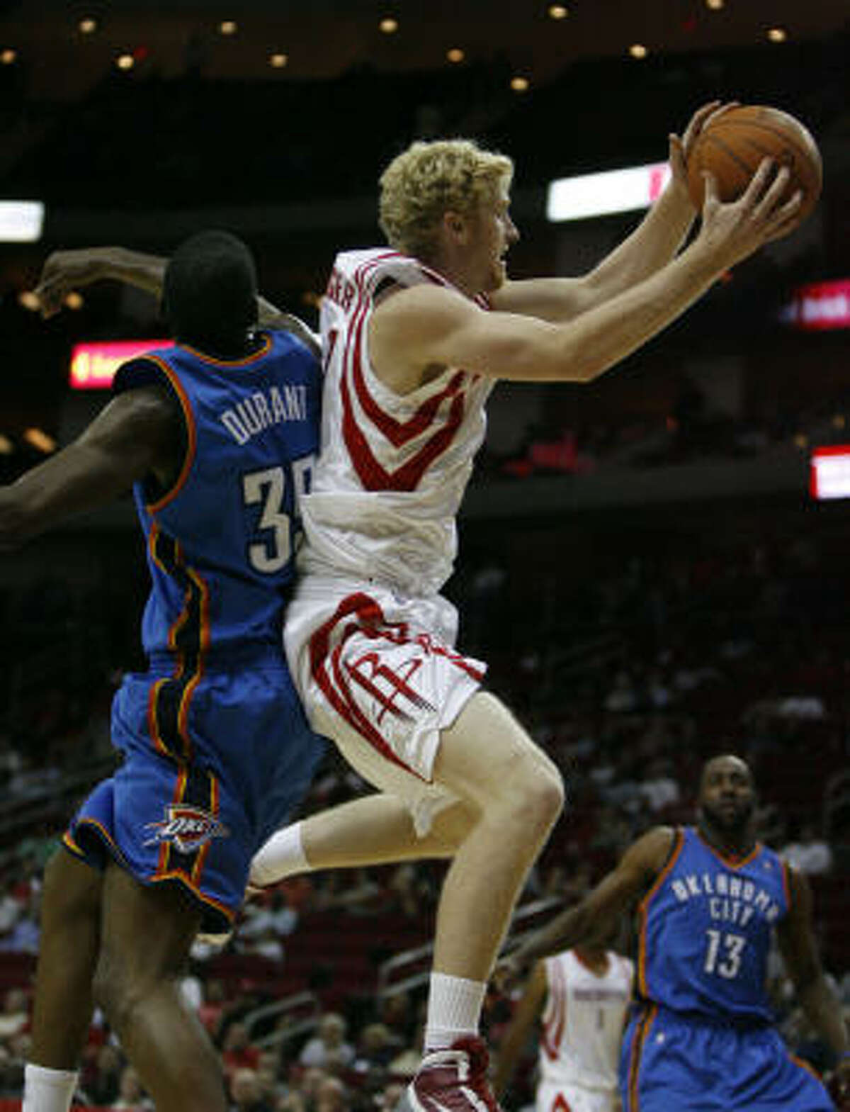 Chase Budinger scored 17 points to lead five Rockets players who reached double-digits.