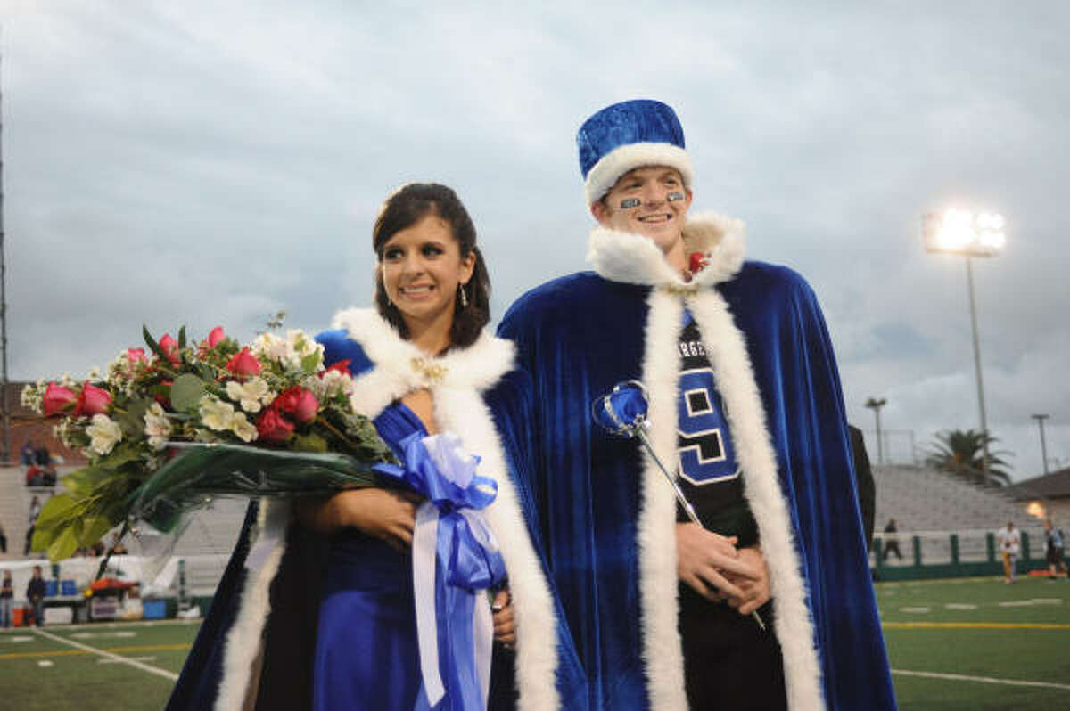 Lisa Caterina and Phillip Miller are named 2009 Clear Springs homecoming queen and king.