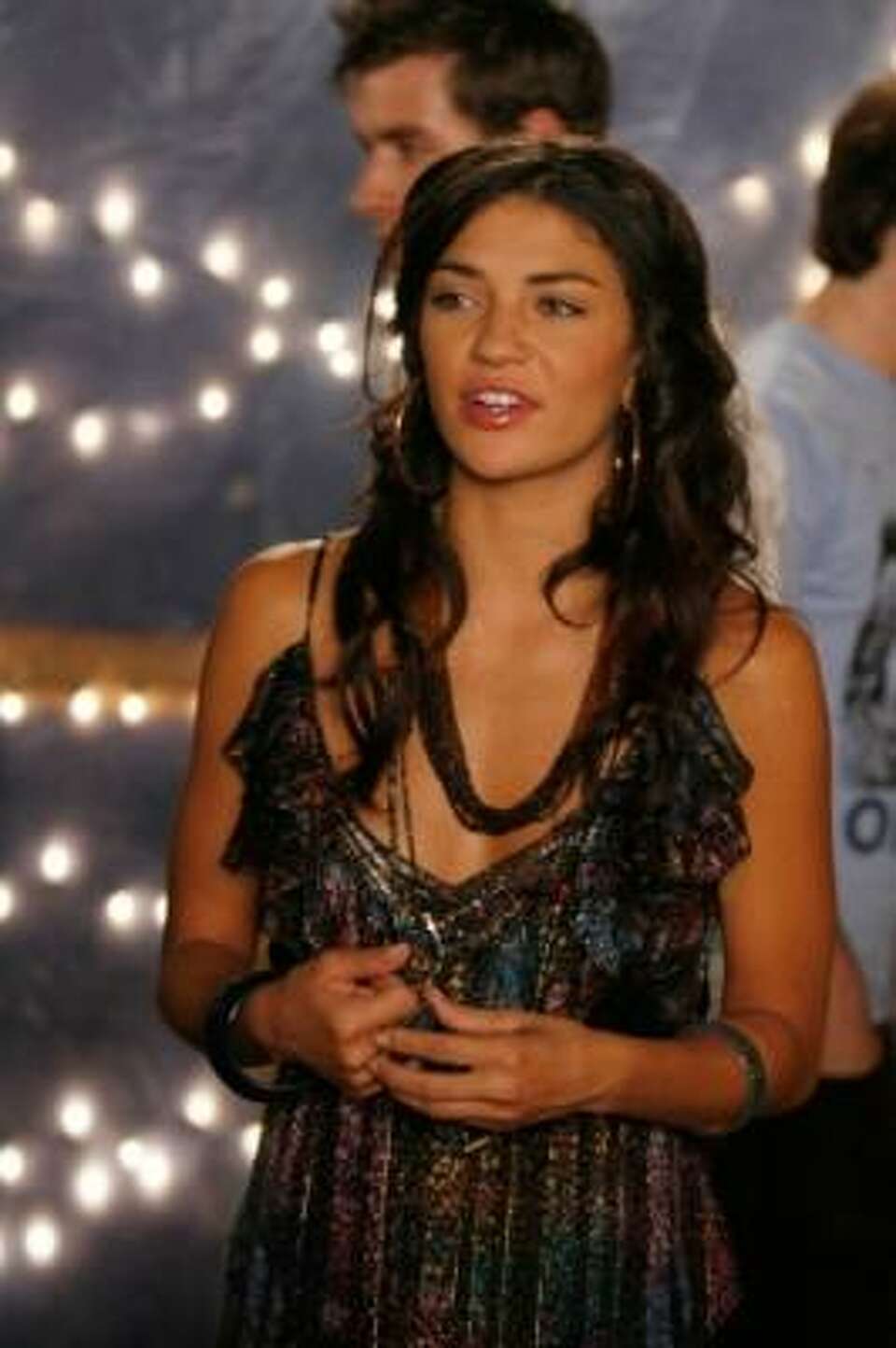 Stephanie Jacobsen Will Miss Melrose Place Co-Stars - TV Fanatic, image size:960x1444