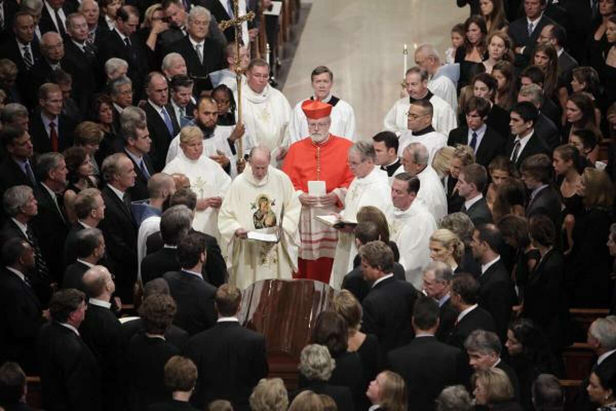 Sen. Edward Kennedy speaks at the funeral for former Sen. Jacob