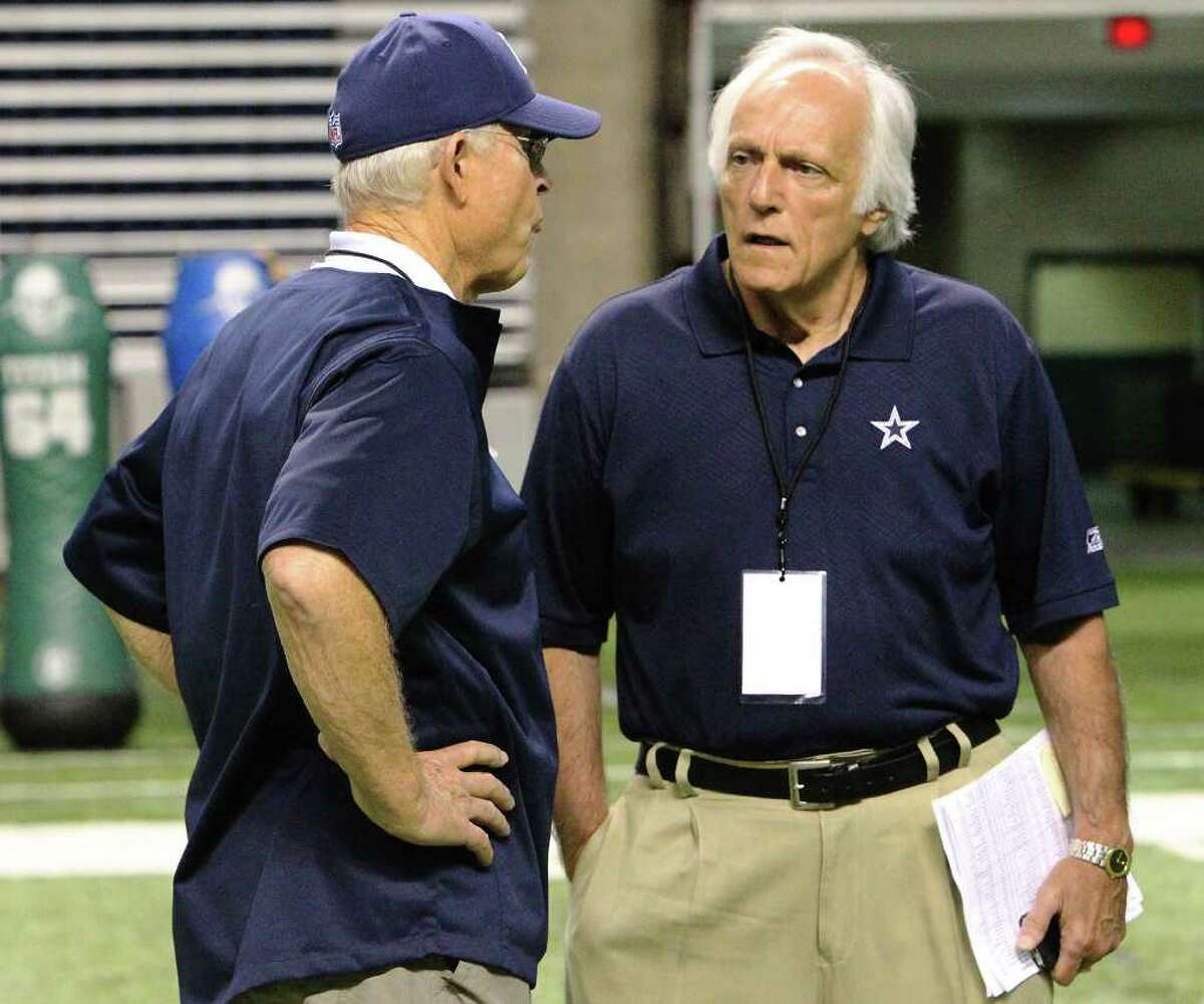 Cowboys mourn death of 'Coach Joe'