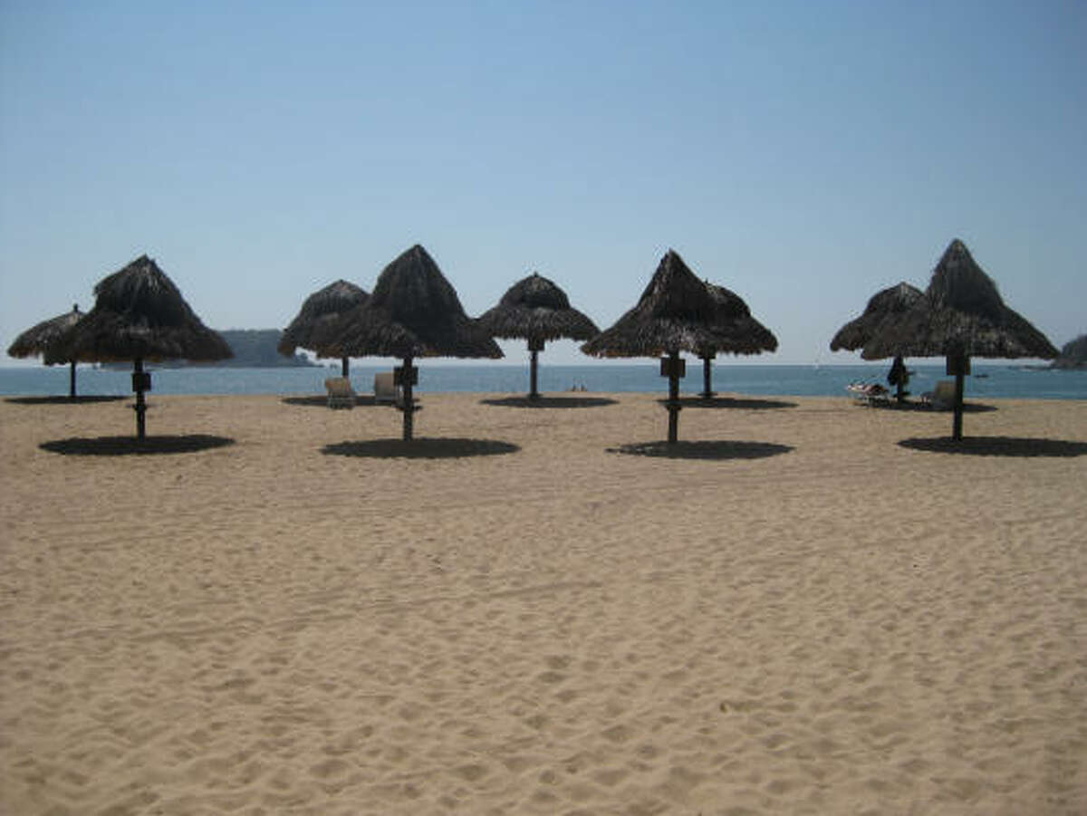 The atmosphere in Huatulco is much different than the crowded beaches on the Yucatán Peninsula.