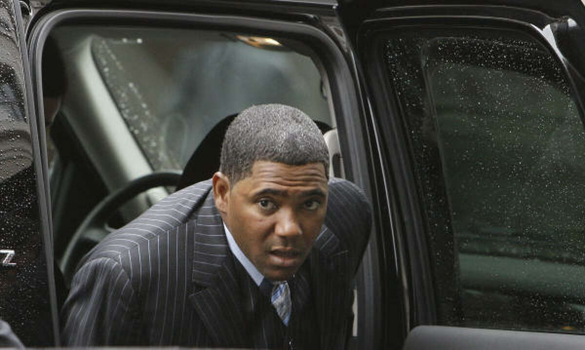 Astros shortstop Miguel Tejada heads into federal court in Washington to be sentenced after pleading guilty to misleading Congress.