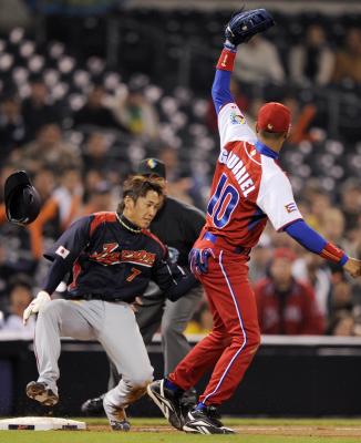 Astros agree to deal with Cuban free agent Yulieski Gurriel