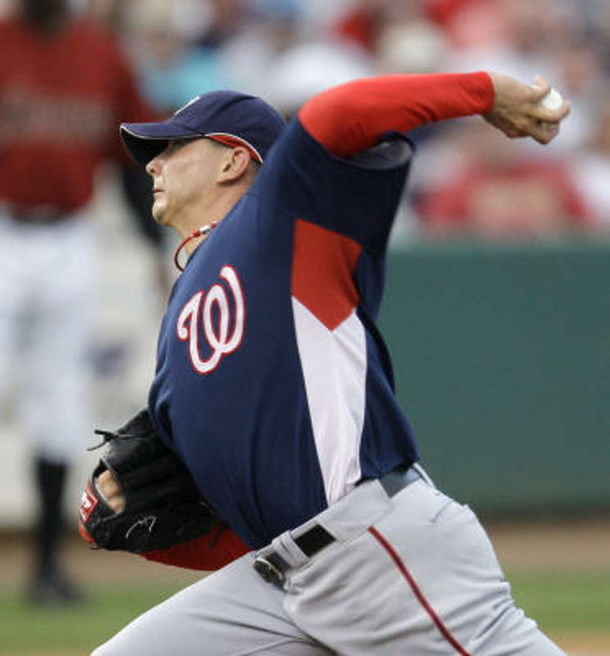 Washington Nationals pitcher Scott Olsen throws during the first inning.