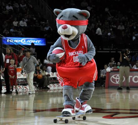 Man behind Rockets mascot 'Clutch' retiring - ABC13 Houston