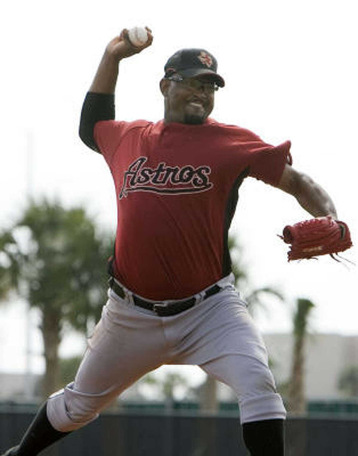 Jose Valverde throws a pitch during a session of live batting practice.