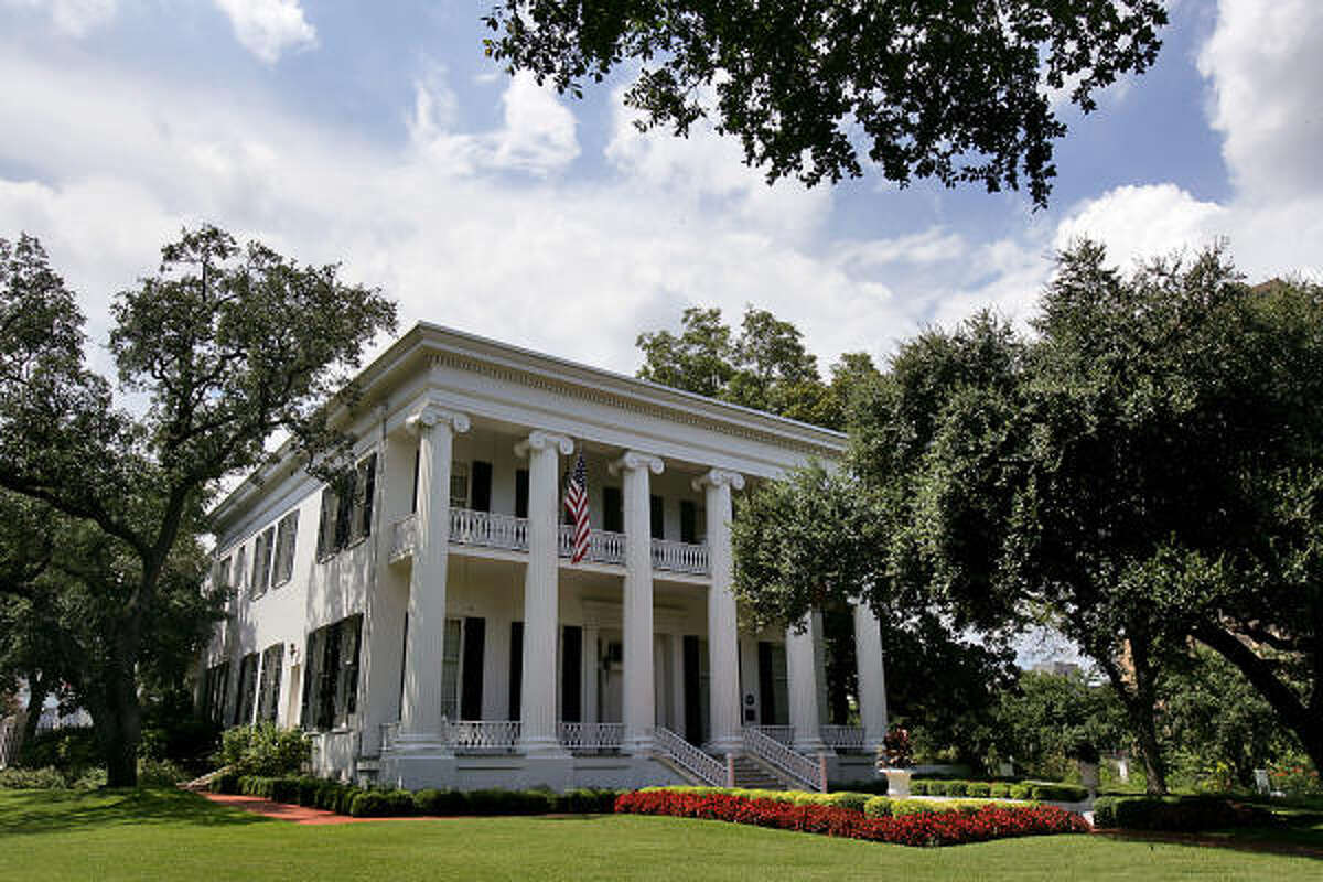 Arson suspected at Governor's Mansion