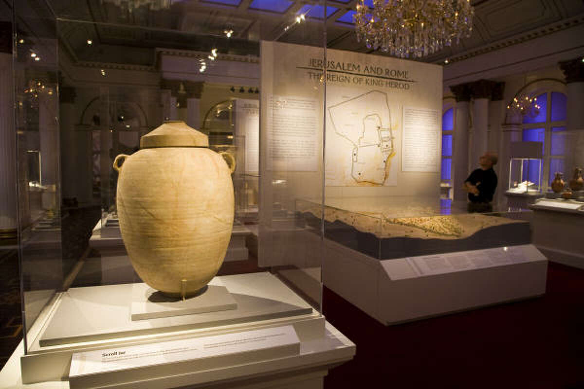 Museum exhibit explores roots of Christianity