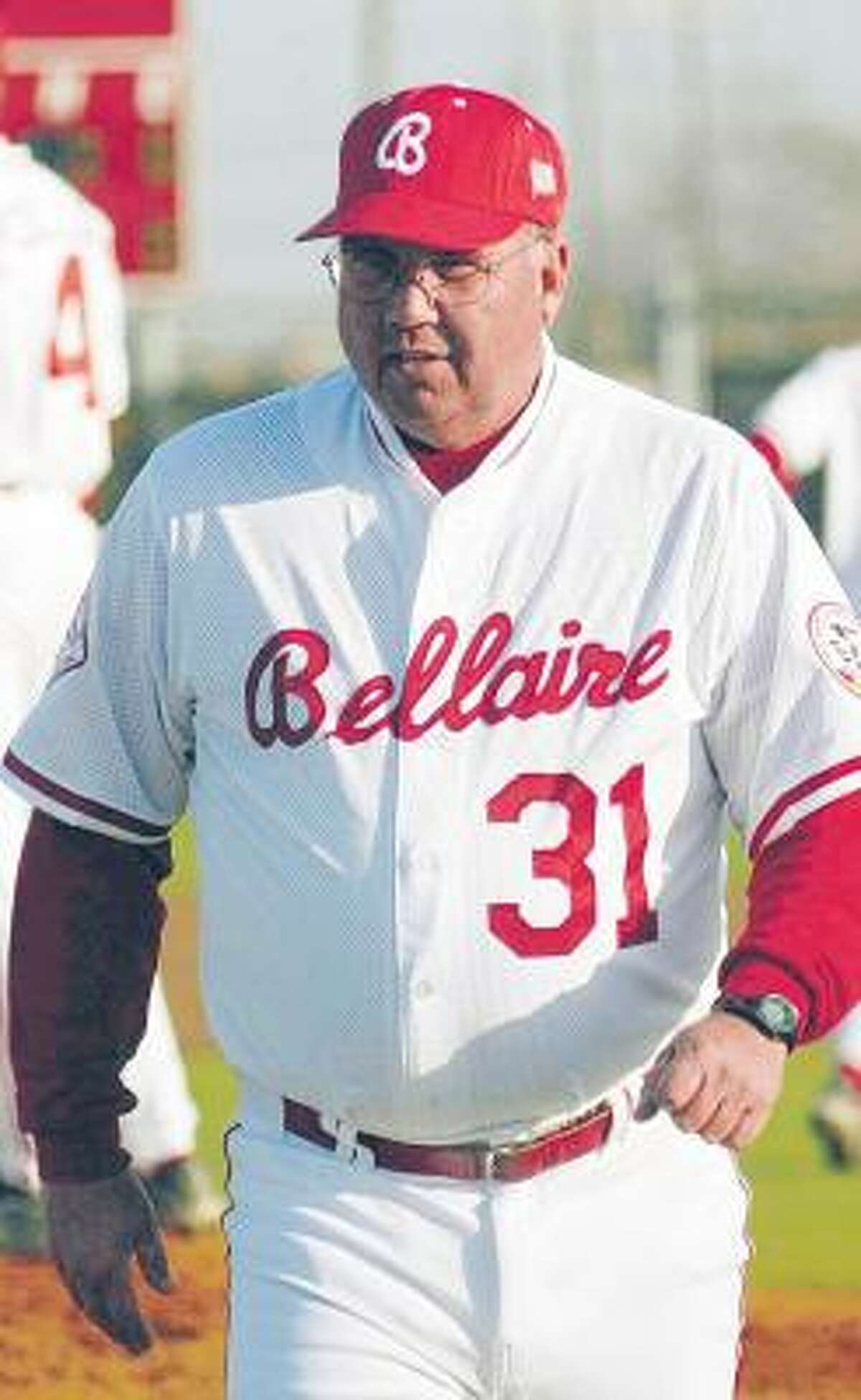 Legendary Bellaire baseball coach Rocky Manuel retires