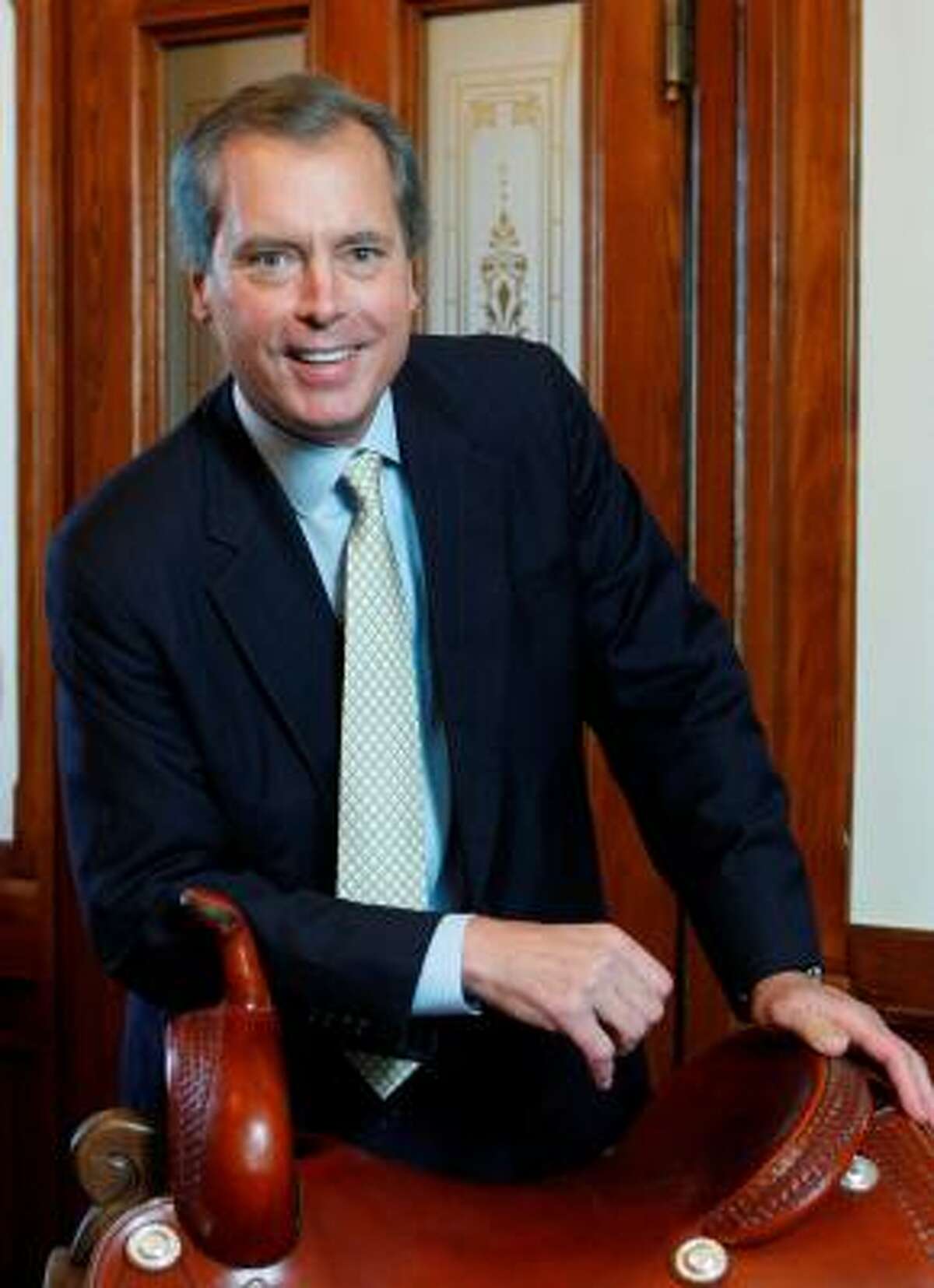 A complaint filed in Travis County says Lt. Gov. David Dewhurst is illegally hiding personal financial information.