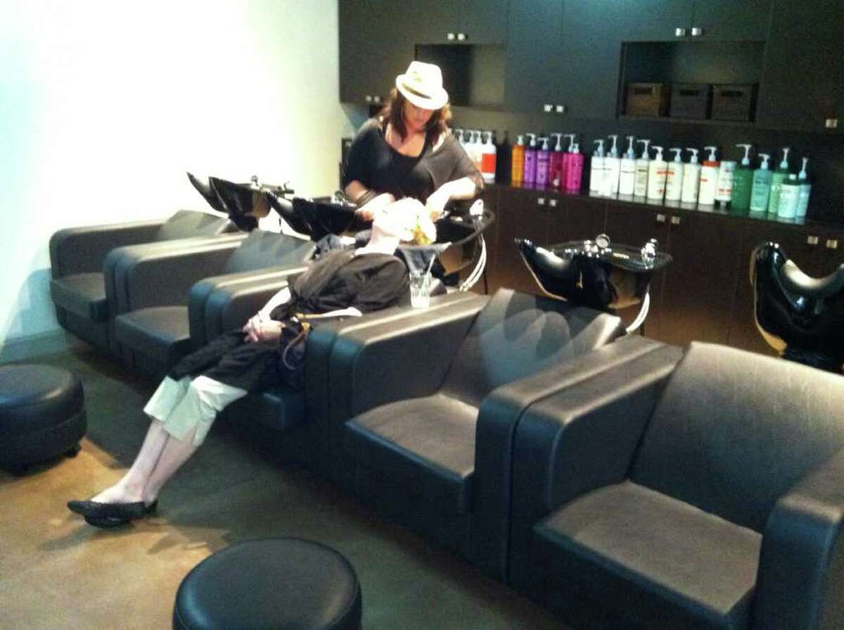 Salon benefits from new location