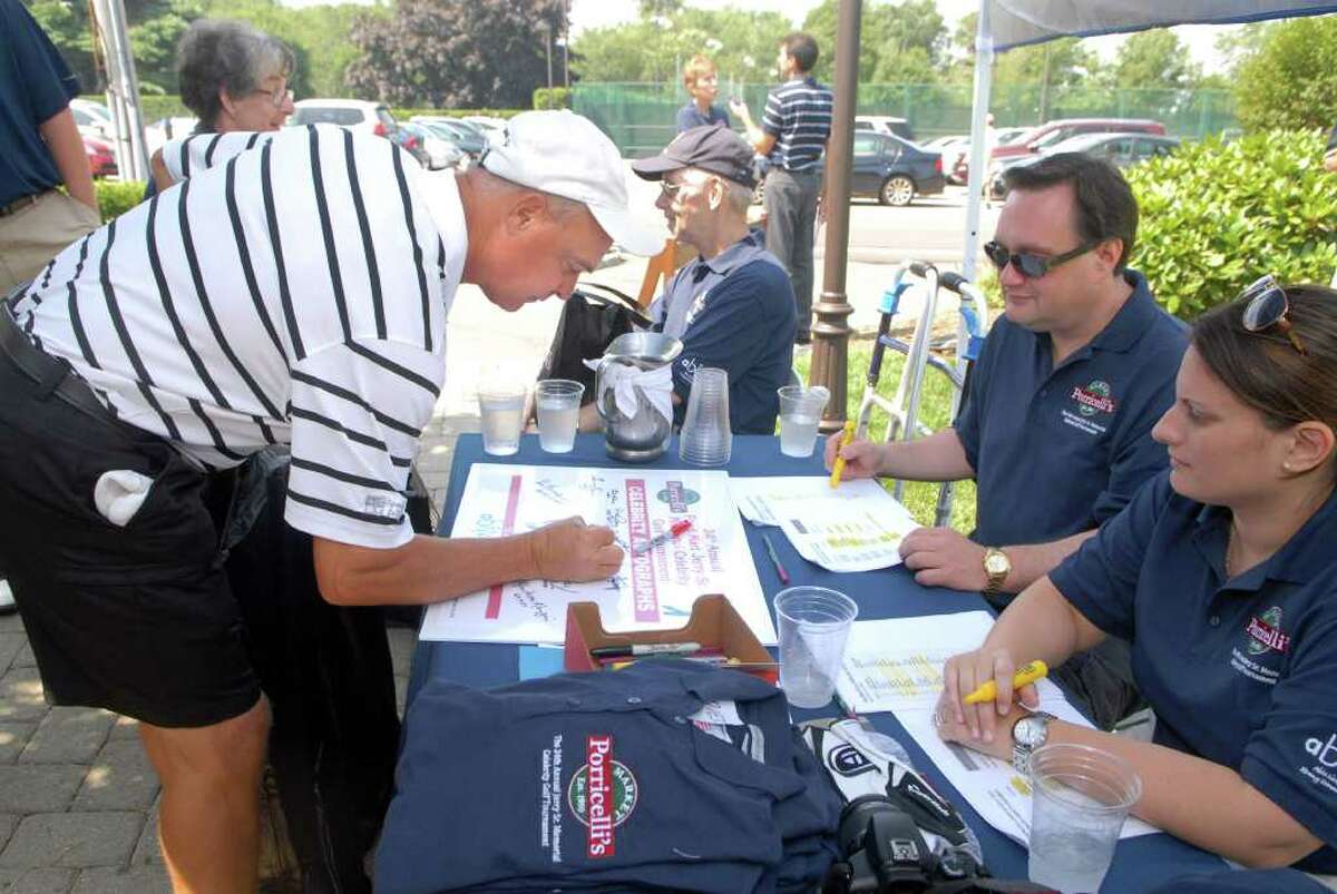 The Dish: Former Yankees, Mets all-stars play round of golf in Greenwich