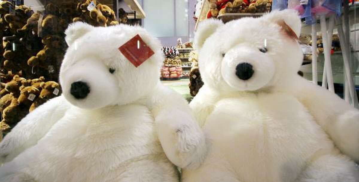 fao schwarz polar bear