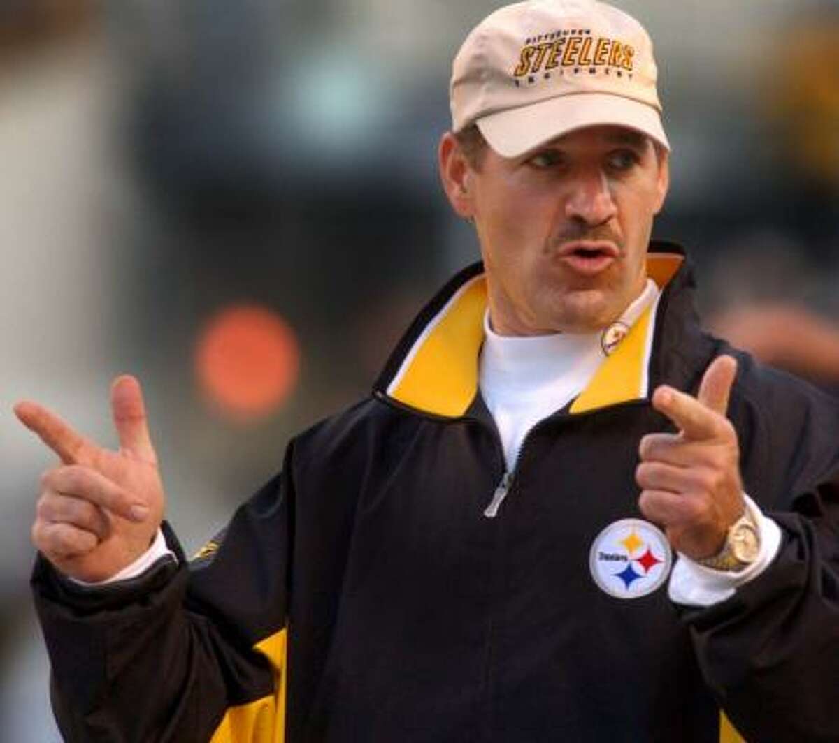 Cowher tickles the ivories in post-NFL avocation