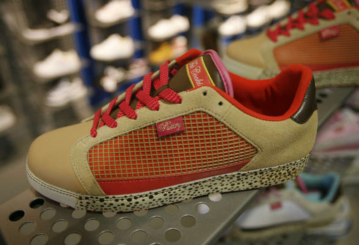 Simmons sisters followed in family's footsteps with shoe line