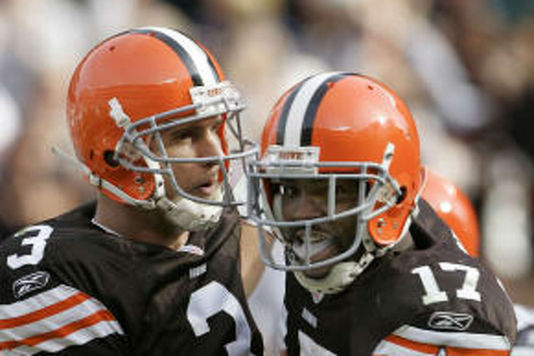 Cleveland Browns wide receiver Braylon Edwards (17) has his face