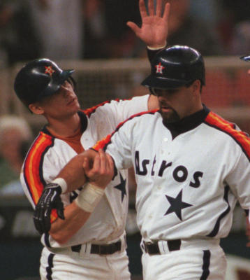 Former teammate Caminiti's spirit stays with Biggio