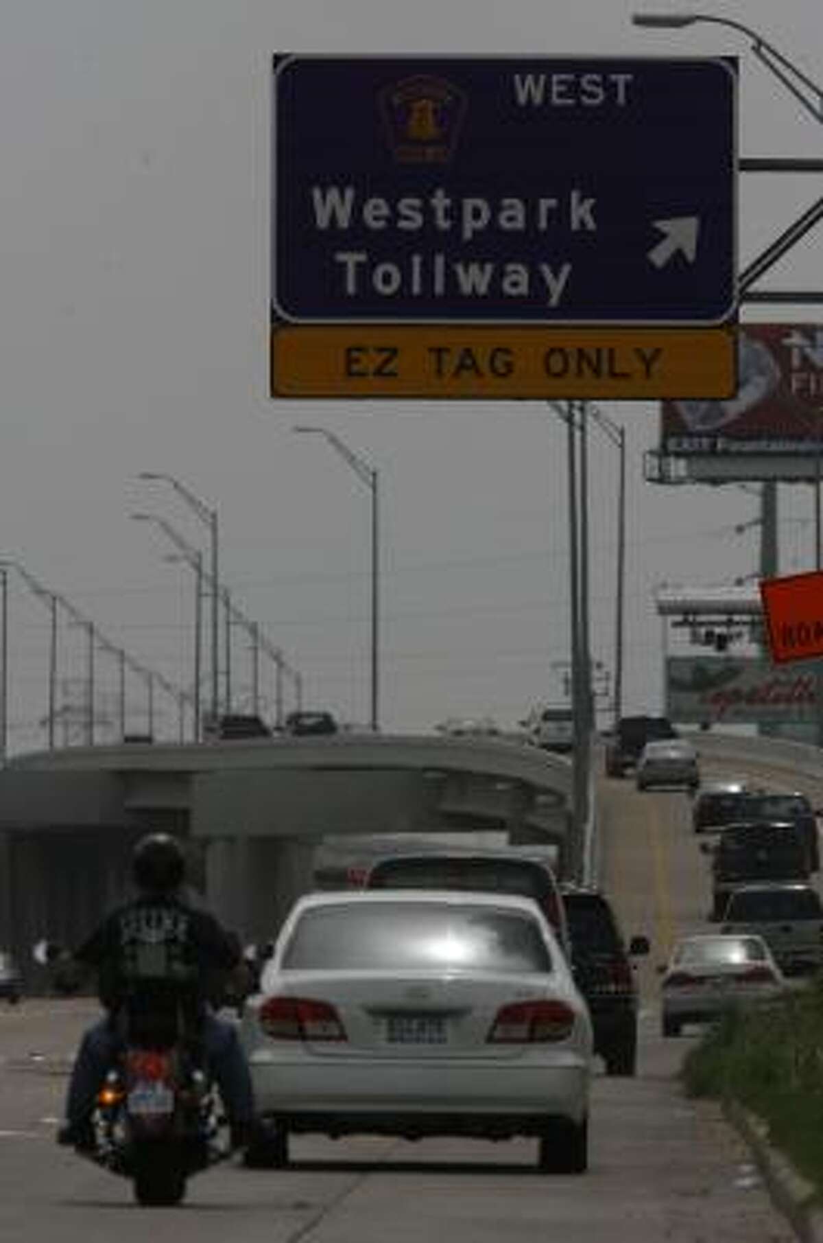 Officials reverse plan to double Westpark tolls