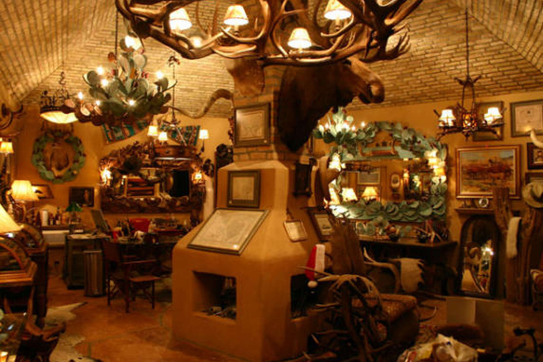 A Whimsical Collection Enchants At Trois Estate A Whimsical Collection Enchants At Trois Estate