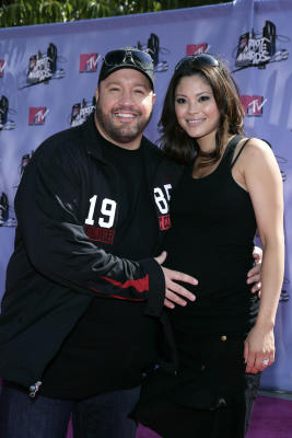 Actor Kevin James, wife have another daughter image