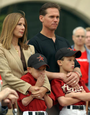 Cavan Biggio's family bonds go beyond Hall of Fame father — Canadian  Baseball Network