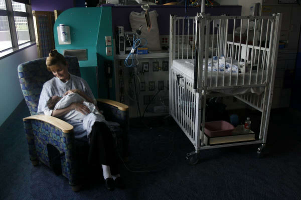 Volunteers provide crucial comfort to premature babies