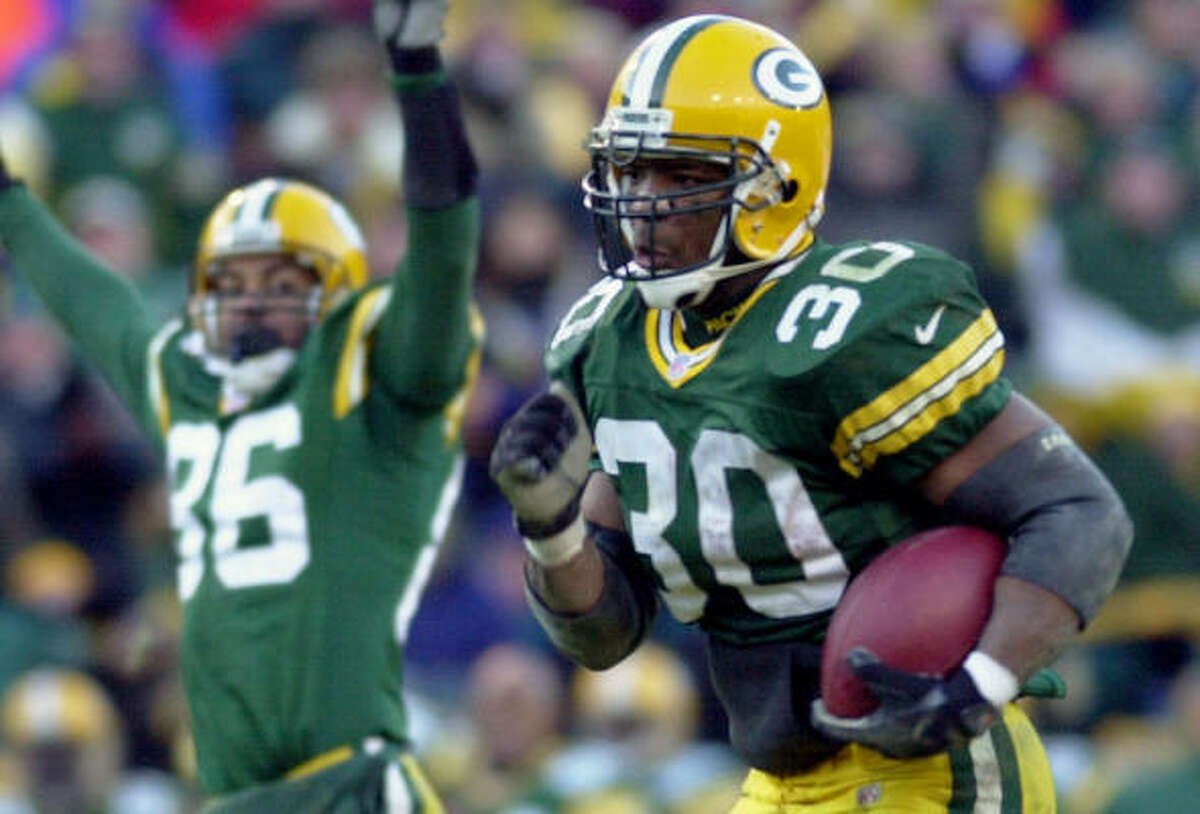 Packers bring back Ahman Green