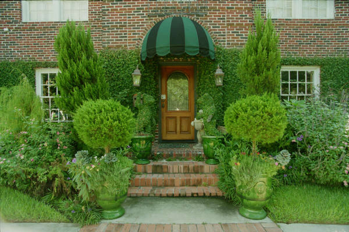 TOPIARIES