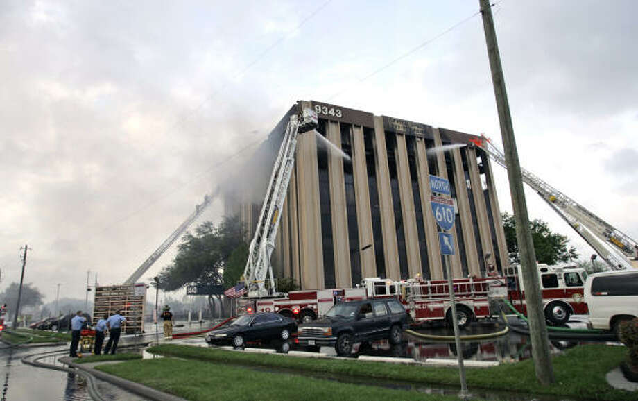 Report Critical Of Hfd Actions In Fatal Office Fire Houston Chronicle