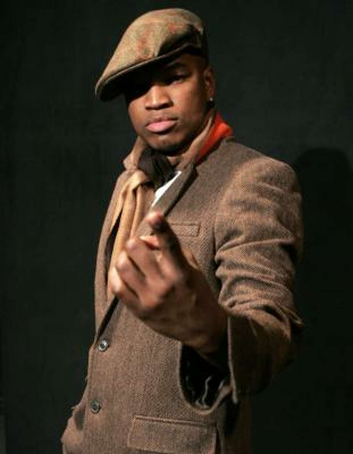 Singer/songwriter Ne-Yo has written hits for Mario Vazquez and Paula DeAnda. He said he would try the Spanish-language market "if I could pull it off by sounding authentic."