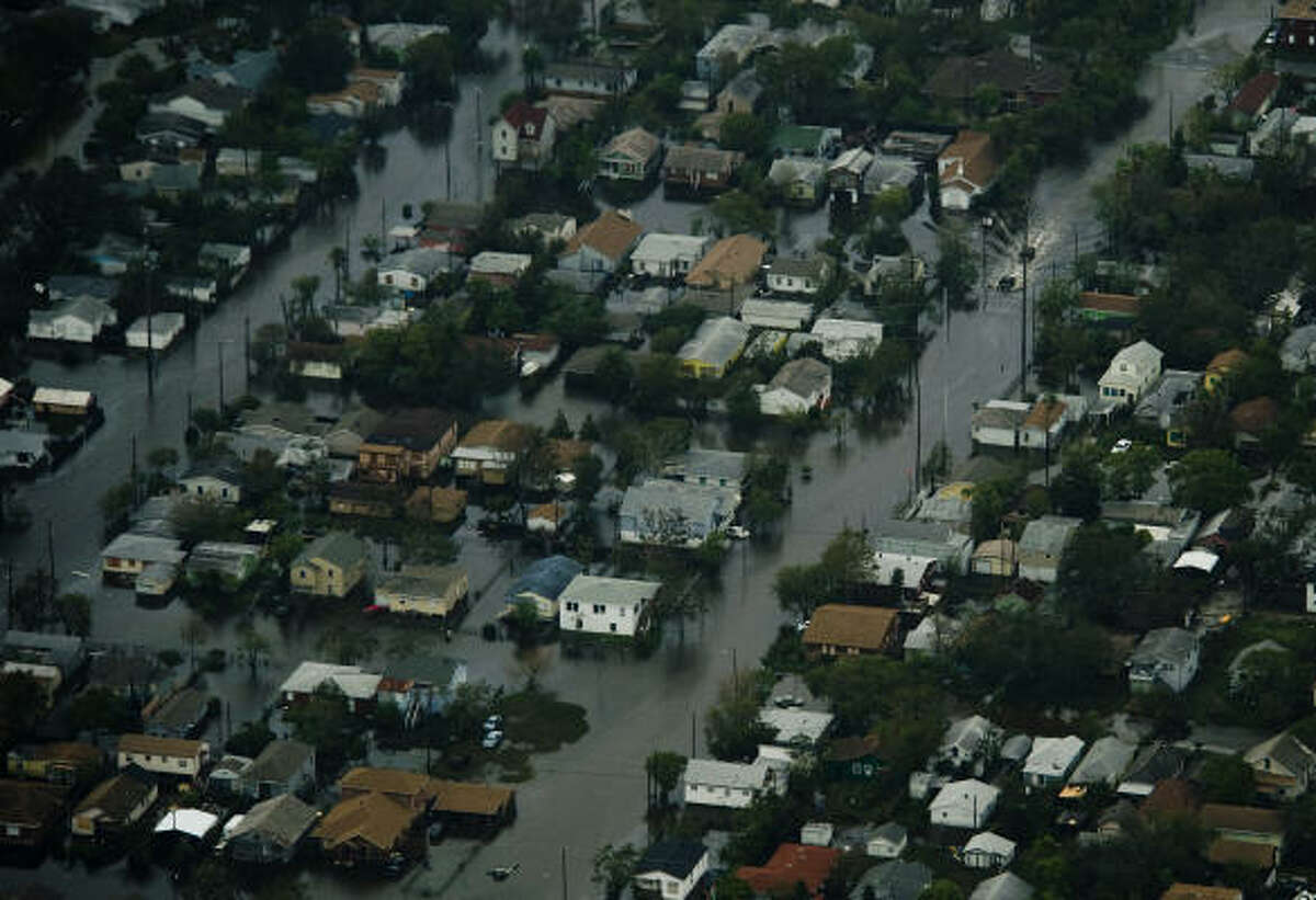 Ike anniversary highlights late-season hurricane threat