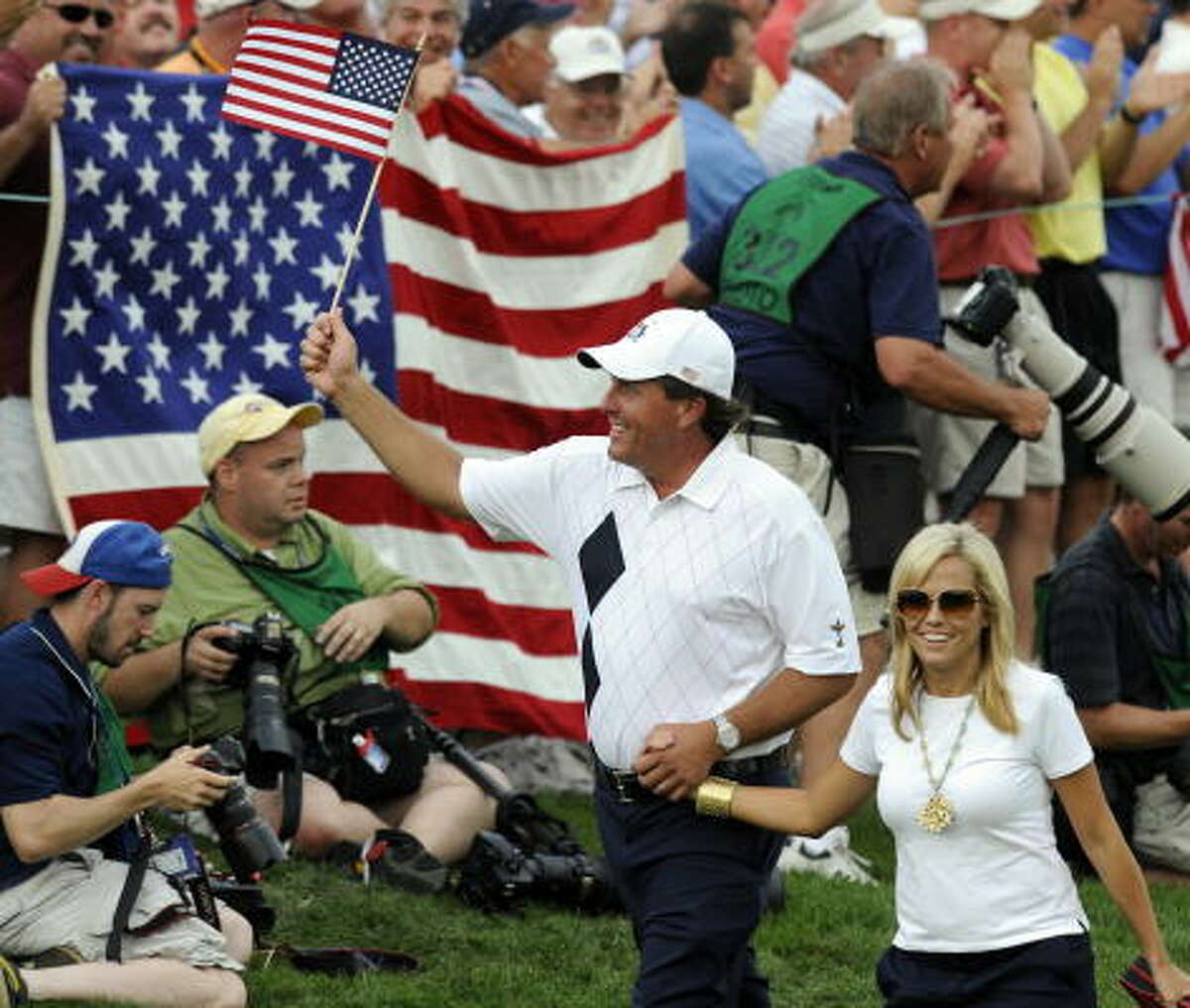 THE RYDER CUP WIVES