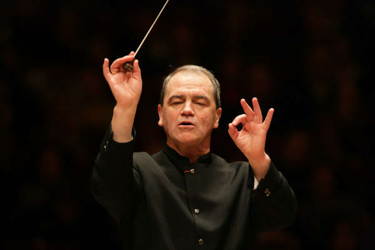 Houston Symphony Music director Hans Graf will conduct the symphony Sunday at the Houston Chronicle Dollar Concert.