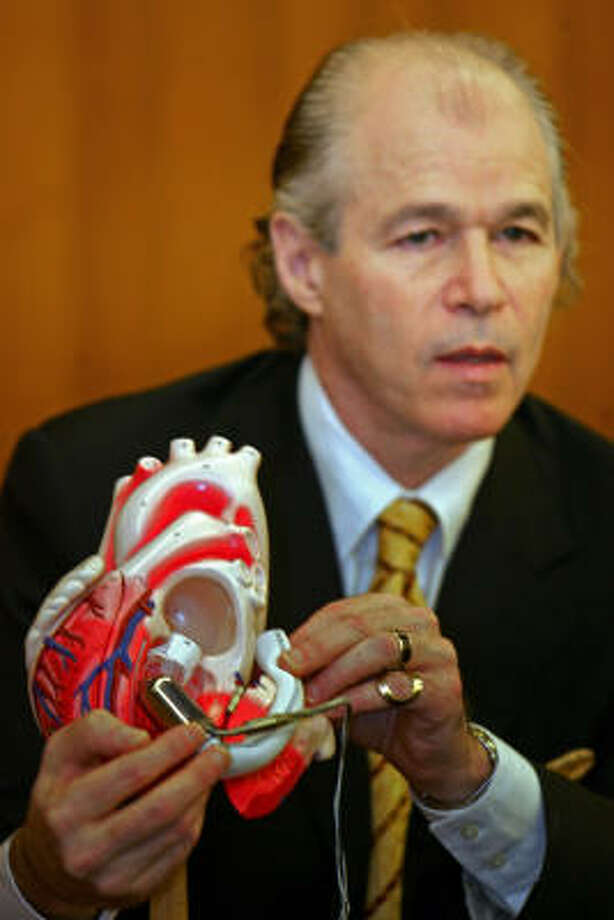Jarvik donates artificial heart to Smithsonian Houston Chronicle