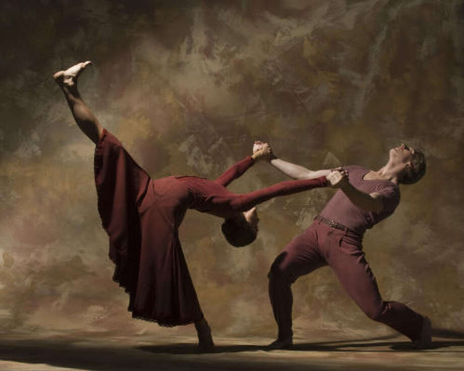 nacho duato jardi tancat essay Born in valencia, spain, nacho duato started professional ballet training with the rambert school in london at eighteen jardí tancat. nacho duato jardi tancat essay Born in valencia, spain, nacho duato started professional ballet training with the rambert school in london at eighteen jardí tancat.