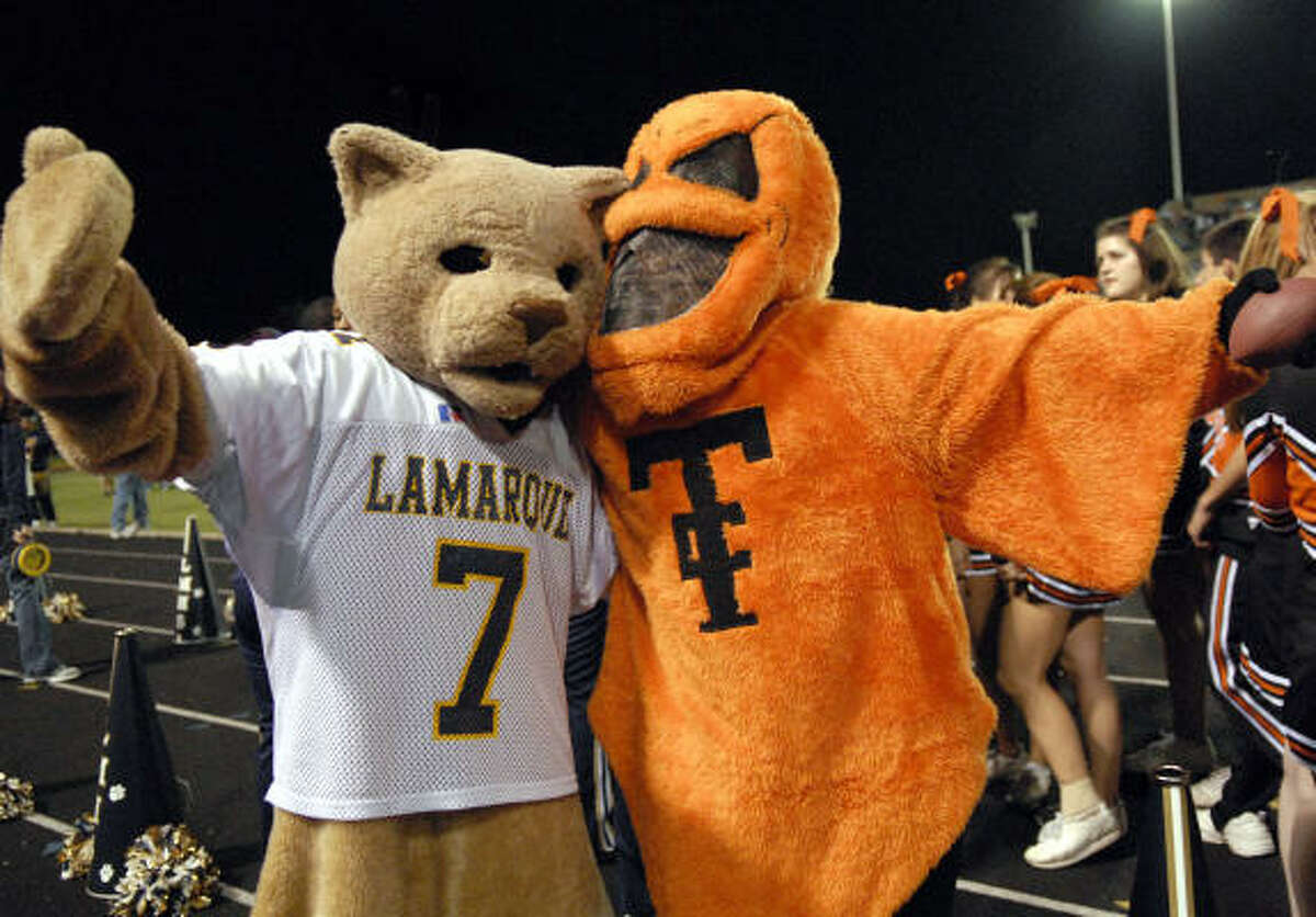 Texas City, La Marque fans ready for battle on gridiron