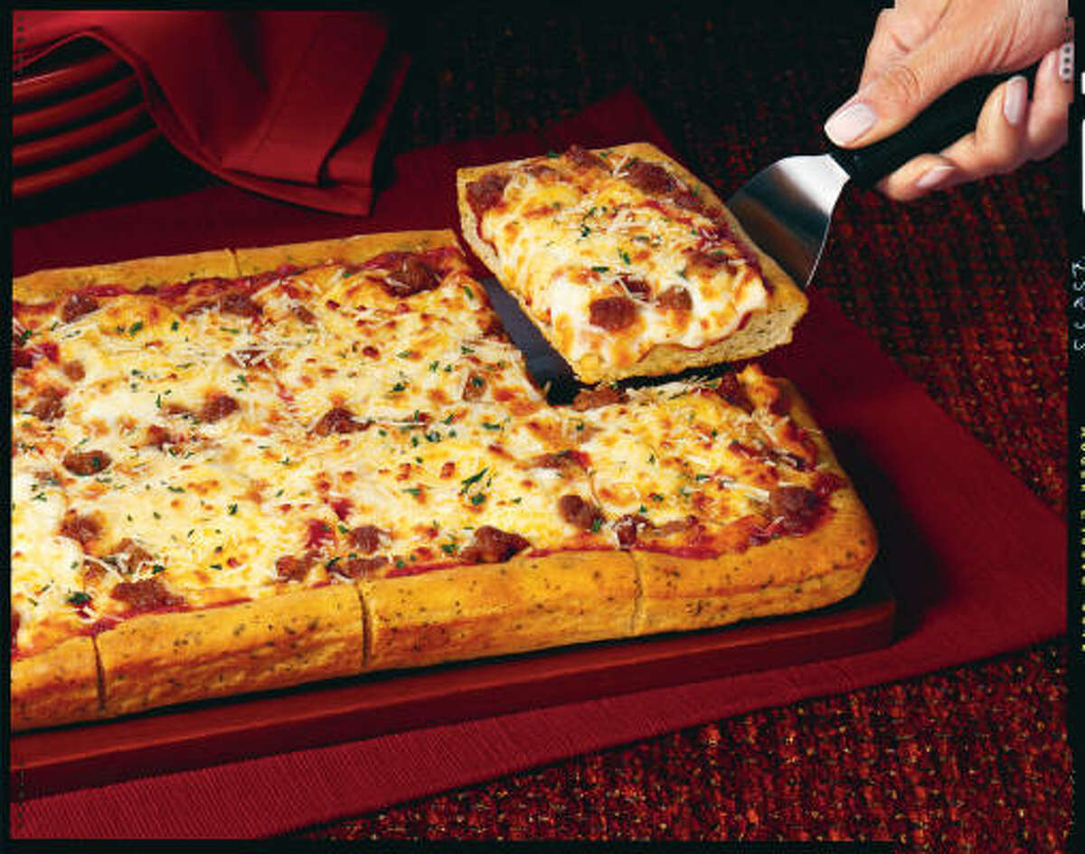 Lasagna pizza is a great pretender