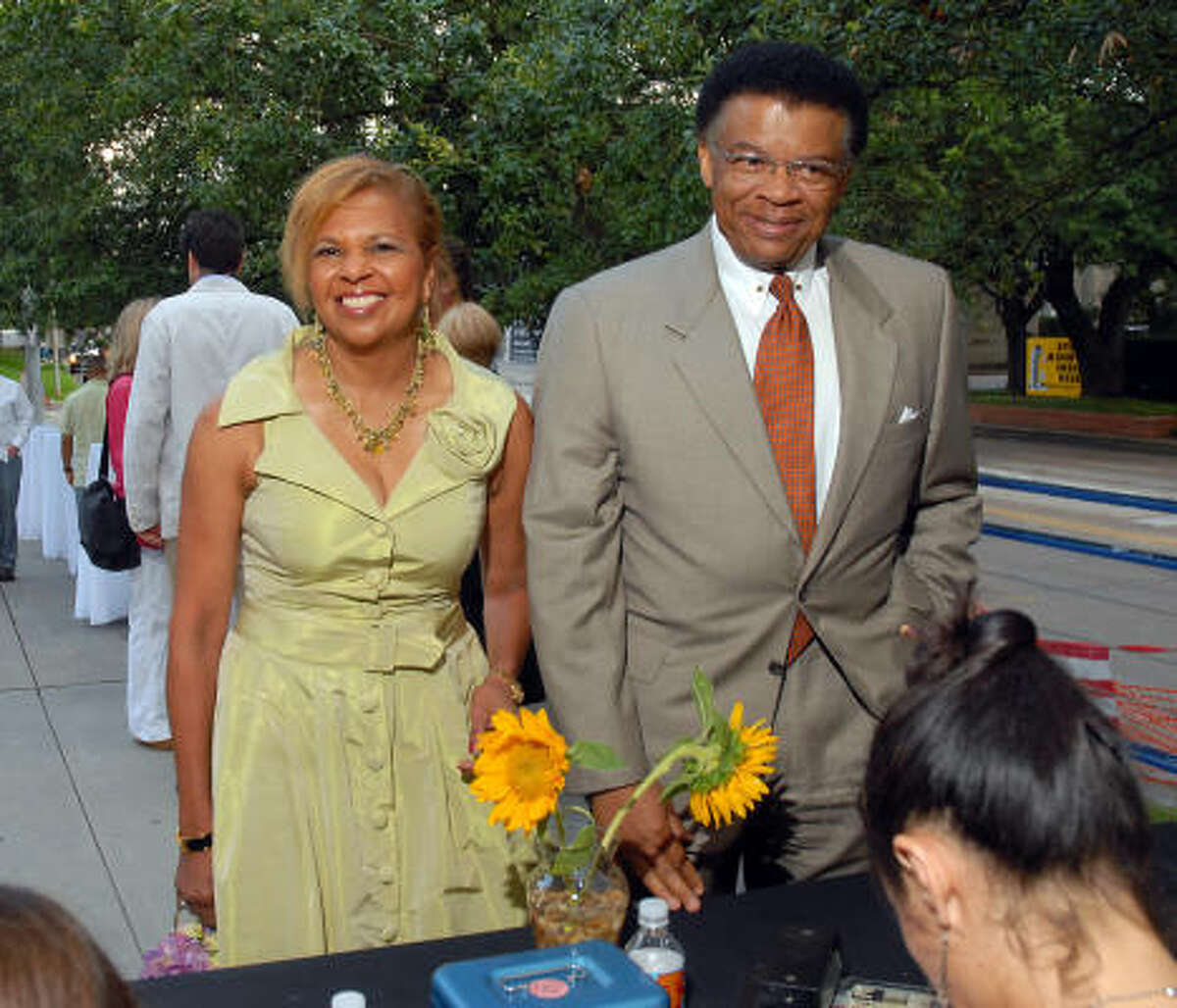 CAMH Champagne and Ribs