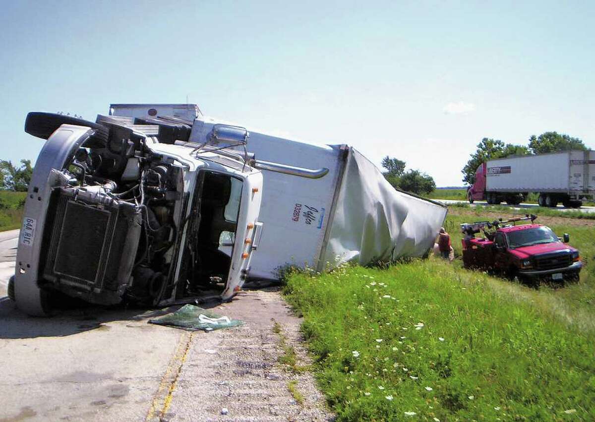 miranda cosgrove tour bus accident driver