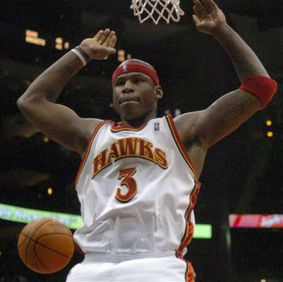 Al Harrington will be doing his dunking in Indiana from now on.