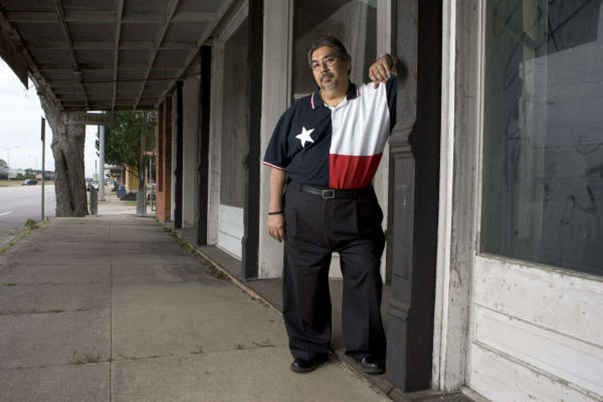 Wallis mayor prepares town for suburban growth