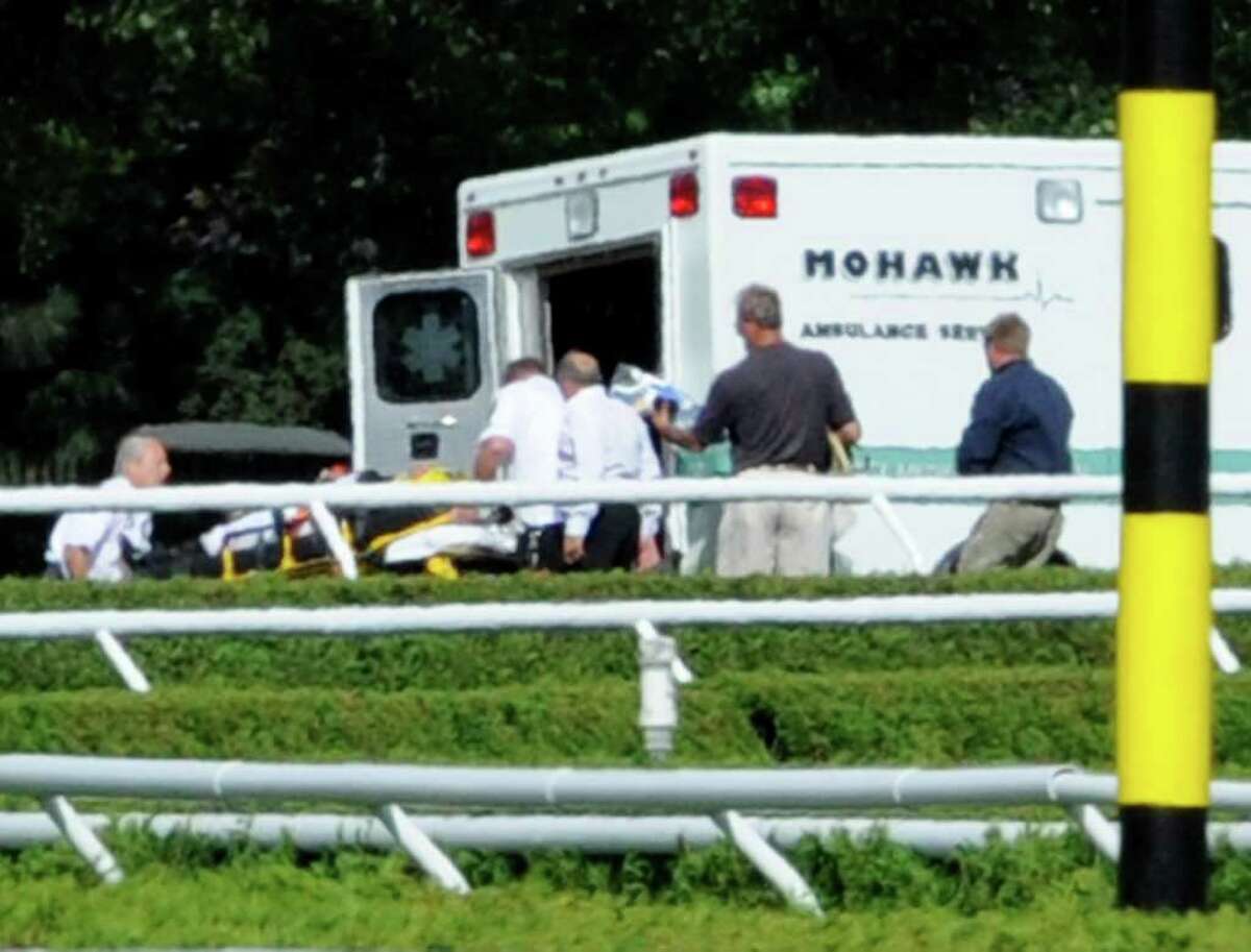 Filly dies after collapse during Scribner Stakes