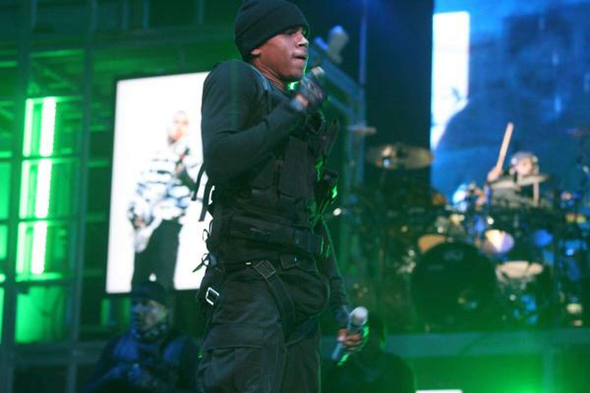 Chris Brown and friends in concert December 14, 2007