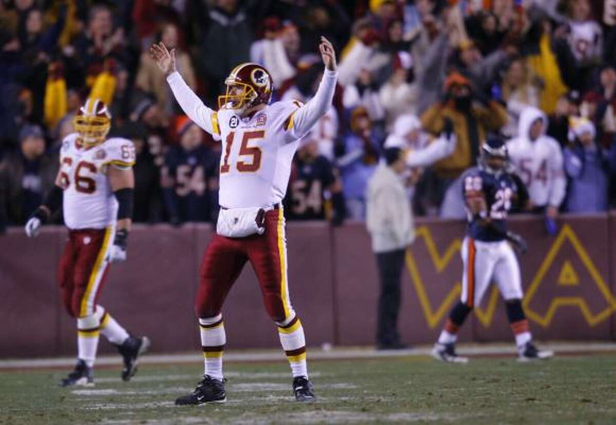 Chicago Bears wide receiver Bernard Berrian celebrates after